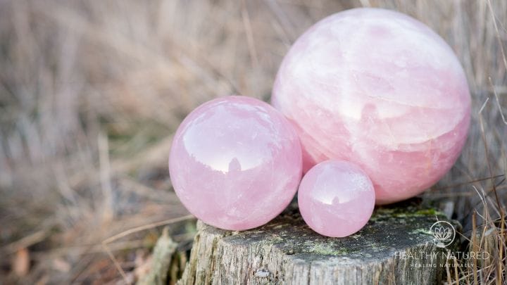 Rose quartz for manifesting love