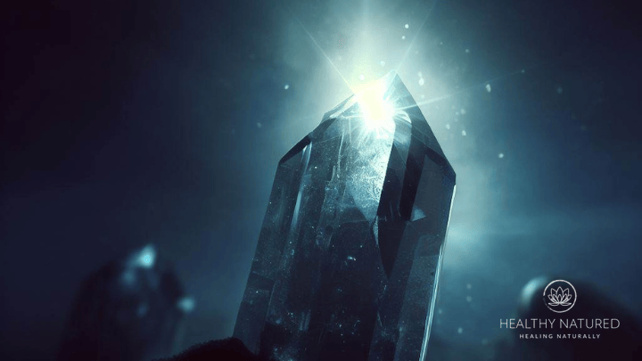 cleansing a crystal with moonlight