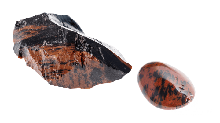 Mahogany Obsidian boosts self-confidence, promote physical vitality, and assist in spiritual growth by clearing energetic blockages