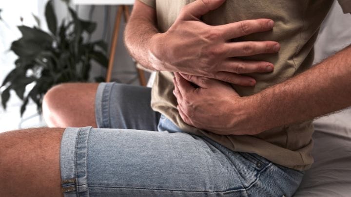 physical symptoms of a blocked sacral chakra