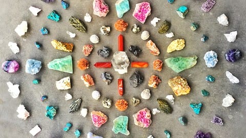 Creating Crystal Grids and Combinations