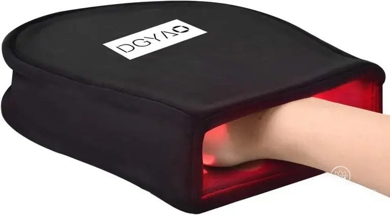 Red light therapy for the hands